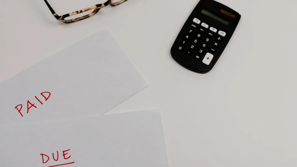 Mostick billing reconciliation view mapping time tracked and milestones to a draft invoice